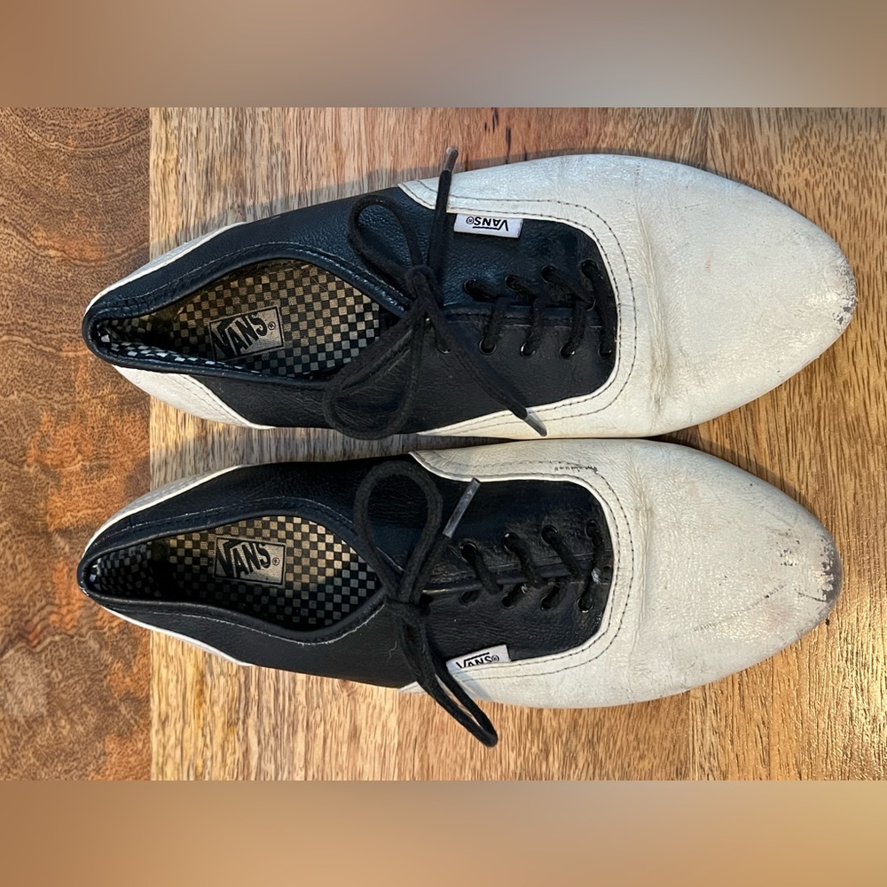 Vans black and white saddle shoes (50’s style)